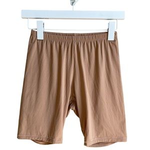 Skims Fits Everybody Bike Short Sienna Size Medium Shapewear Neutral Minimalist